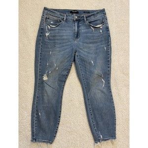 Judy Blue Size 18W Relaxed Fit High Rise Distressed Jeans Raw Hem Tapered EUC